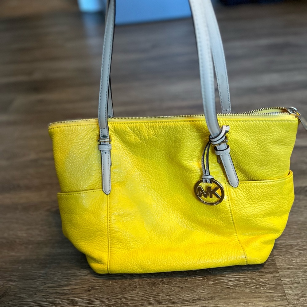 Michael Kors purse